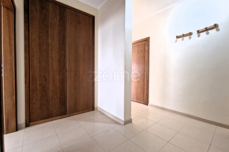 Apartamento T1 para Venda em Fajã de Baixo Foto 8
