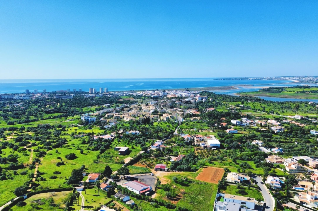 Terreno para Venda em Alvor Foto 12