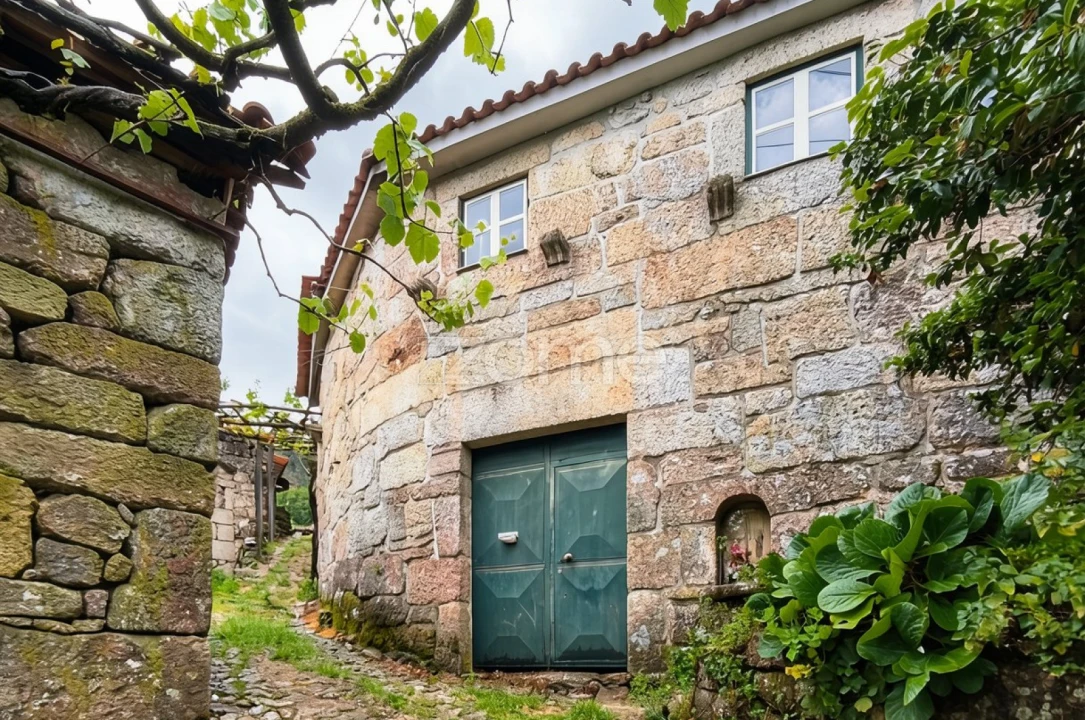 Moradia T4 para Venda em Cibões e Brufe Foto 1