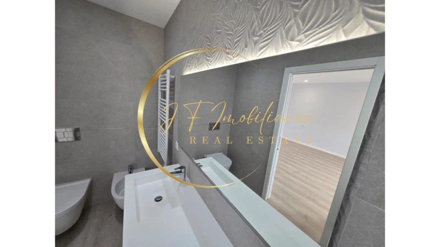 Moradia T4 para Venda em Aradas Foto 34