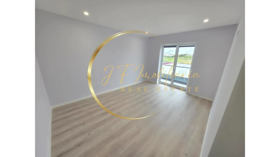 Moradia T4 para Venda em Aradas Foto 29