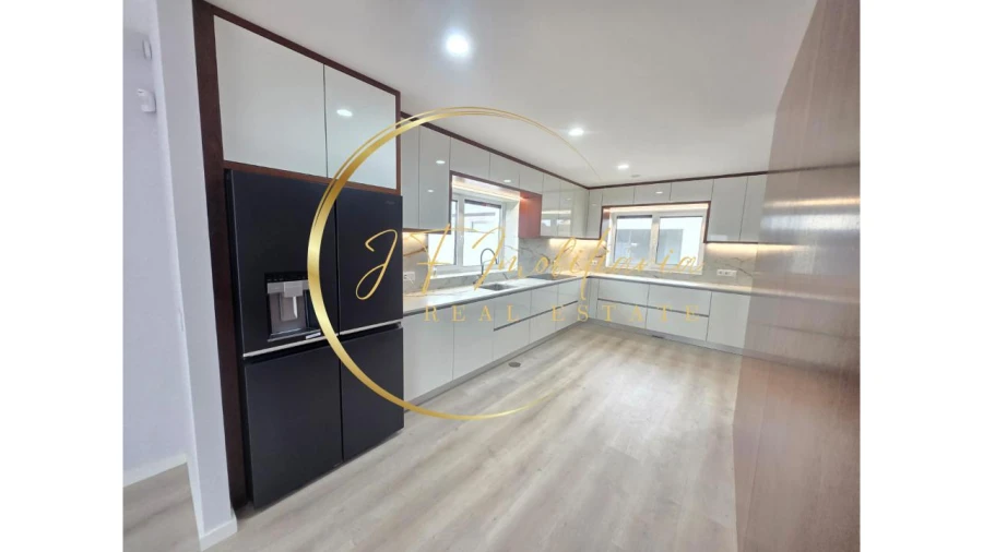 Moradia T4 para Venda em Aradas Foto 14