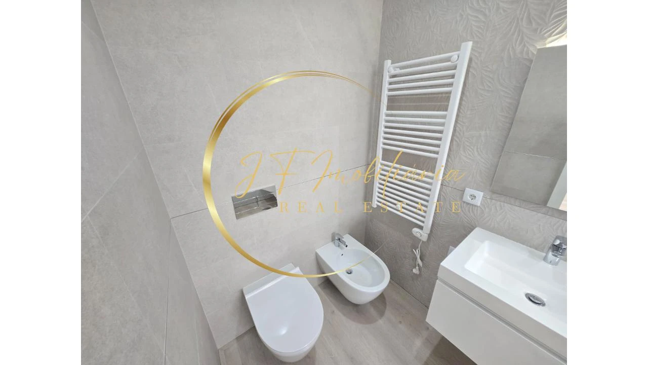 Moradia T4 para Venda em Aradas Foto 36