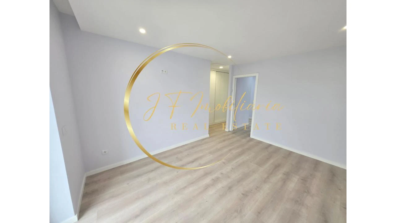 Moradia T4 para Venda em Aradas Foto 31