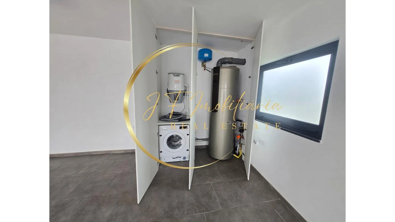 Moradia T4 para Venda em Aradas Foto 7