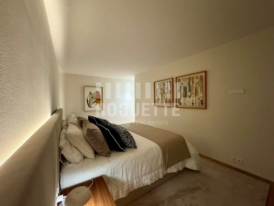 Apartamento T4 para Venda em Aldoar, Foz do Douro e Nevogilde Foto 11