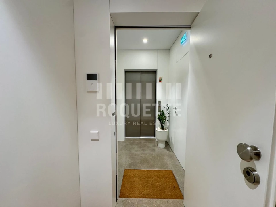 Apartamento T4 para Venda em Aldoar, Foz do Douro e Nevogilde Foto 15