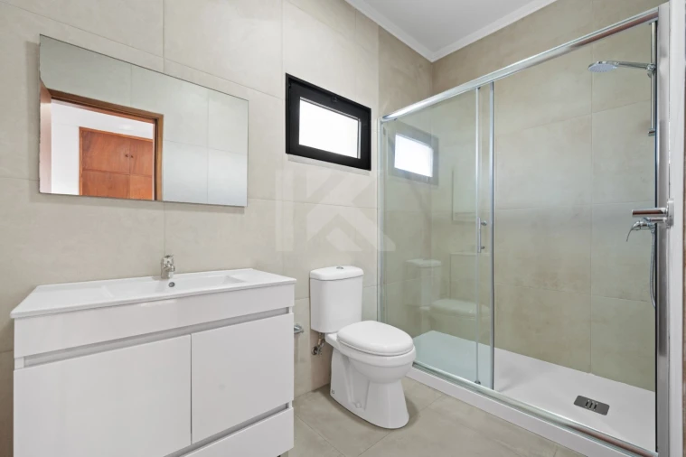 Moradia T3 para Venda em São Roque Foto 17