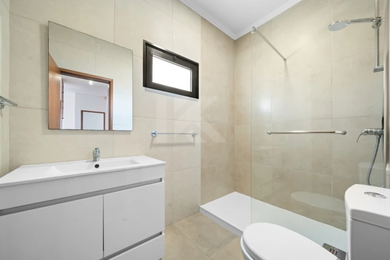 Moradia T3 para Venda em São Roque Foto 23