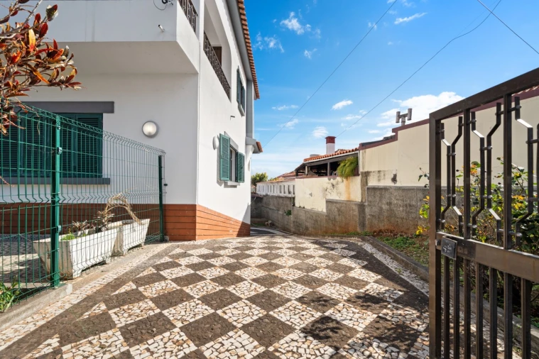 Moradia T3 para Venda em São Roque Foto 38