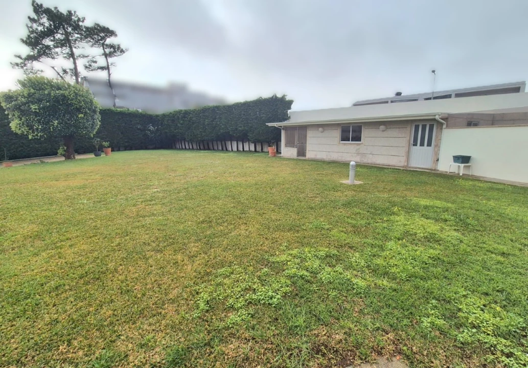 Moradia T5 para Venda em Mindelo Foto 26