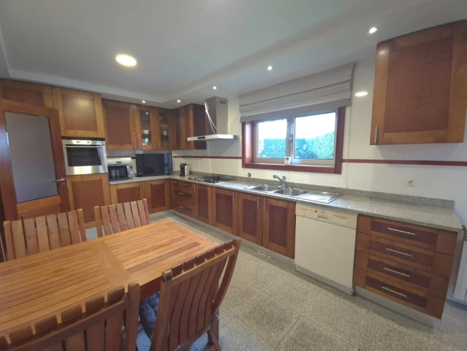 Moradia T5 para Venda em Mindelo Foto 6