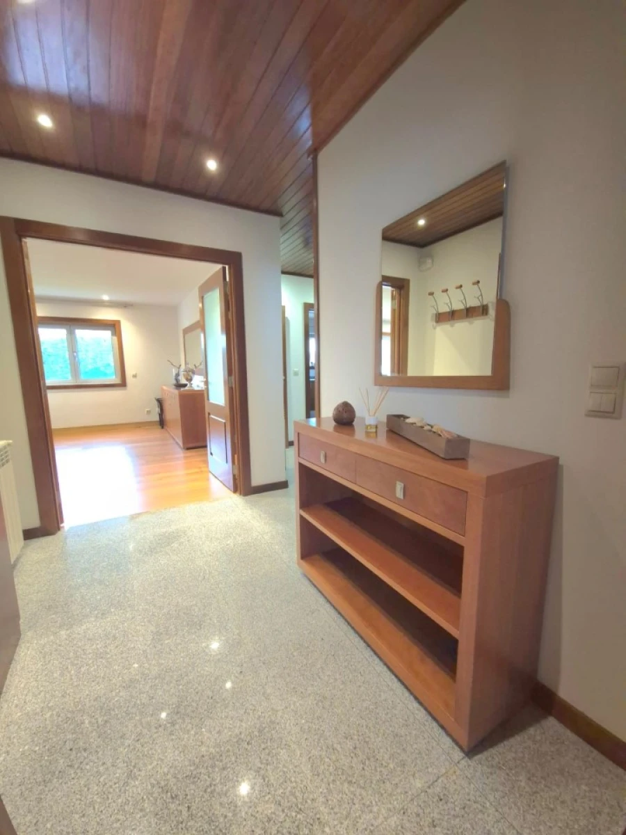 Moradia T5 para Venda em Mindelo Foto 10