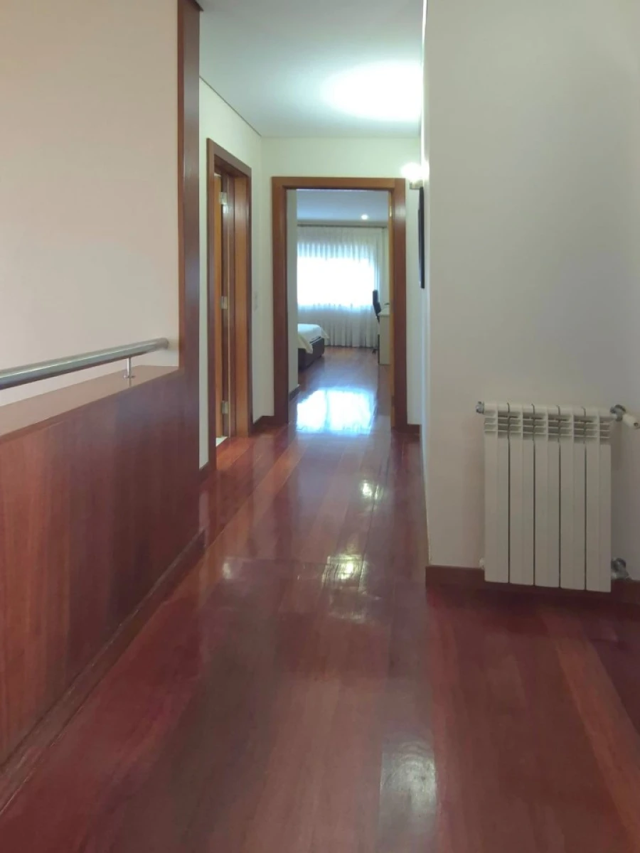 Moradia T5 para Venda em Mindelo Foto 22