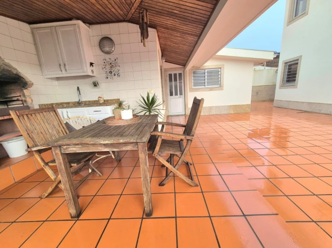 Moradia T5 para Venda em Mindelo Foto 24