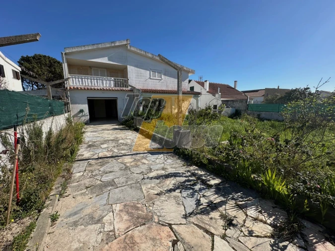 Moradia T3 para Venda em Sesimbra (Castelo)