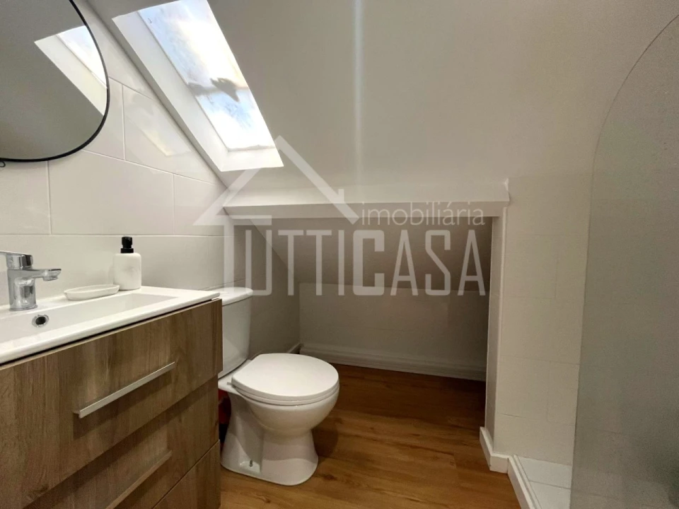 Apartamento T2 para Venda em Queluz e Belas Foto 41