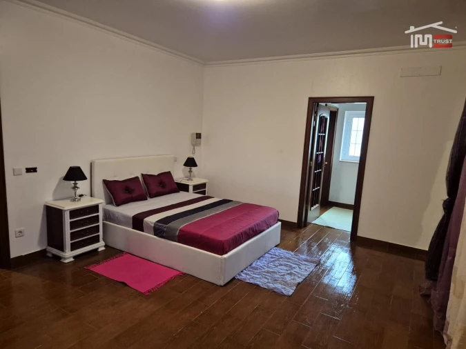 Moradia T5 para Venda em Mira de Aire Foto 24