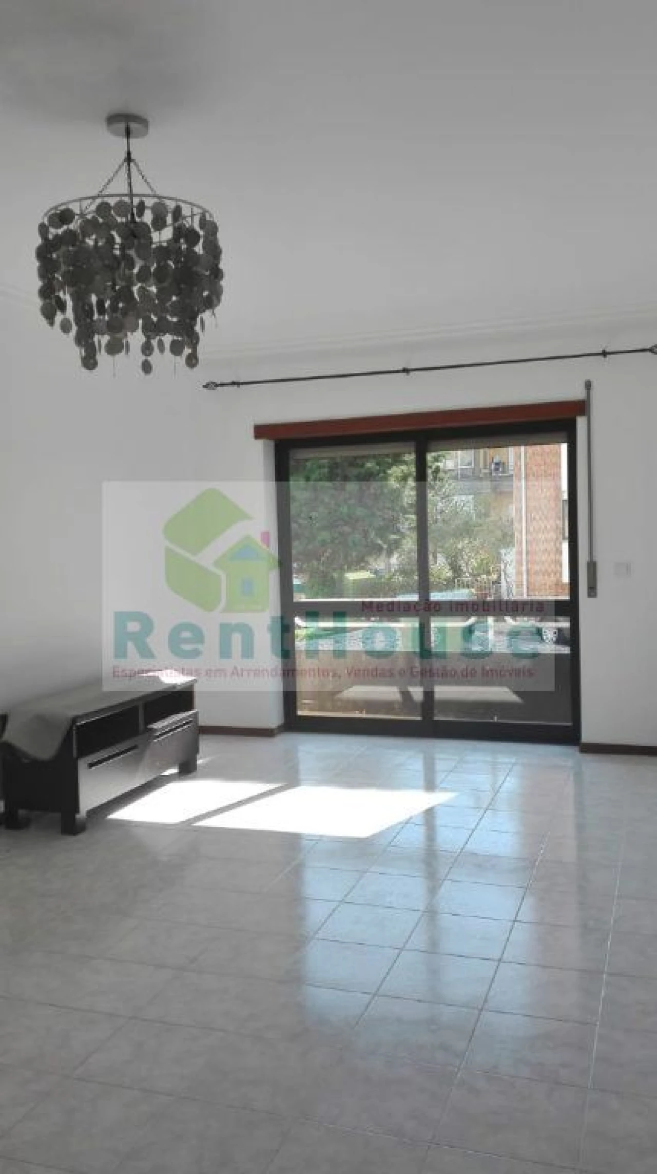 Apartamento T3 para Arrendamento em Tavarede Foto 2