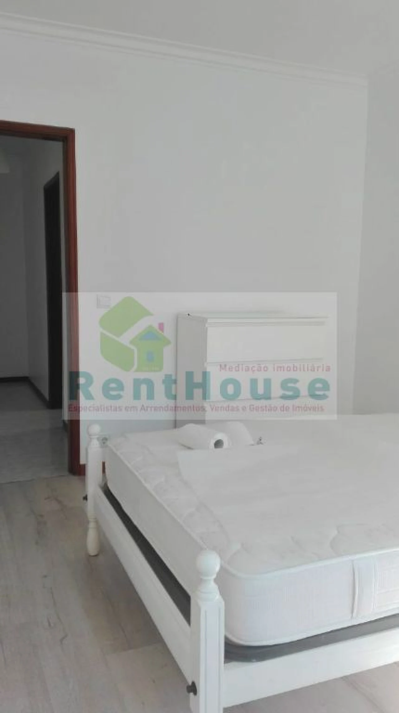 Apartamento T3 para Arrendamento em Tavarede Foto 12