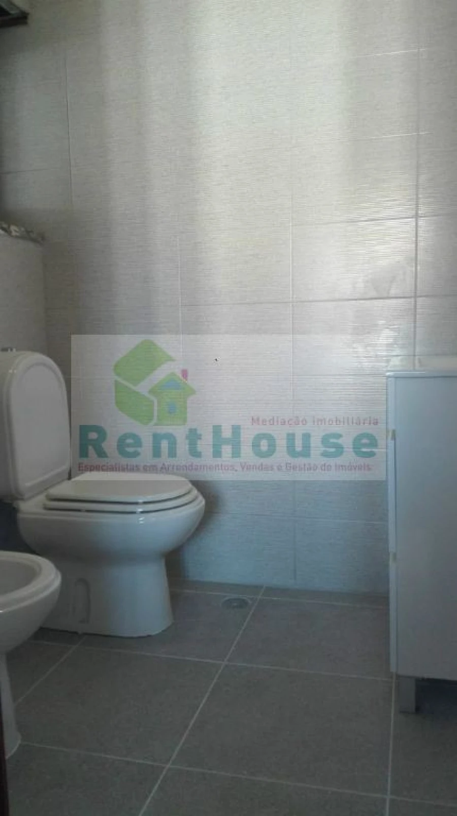 Apartamento T3 para Arrendamento em Tavarede Foto 7