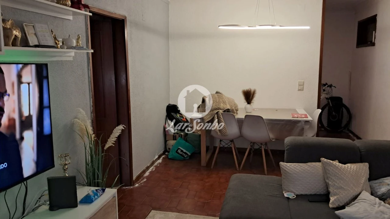 Apartamento T1 para Venda em Oliveira do Douro Foto 2