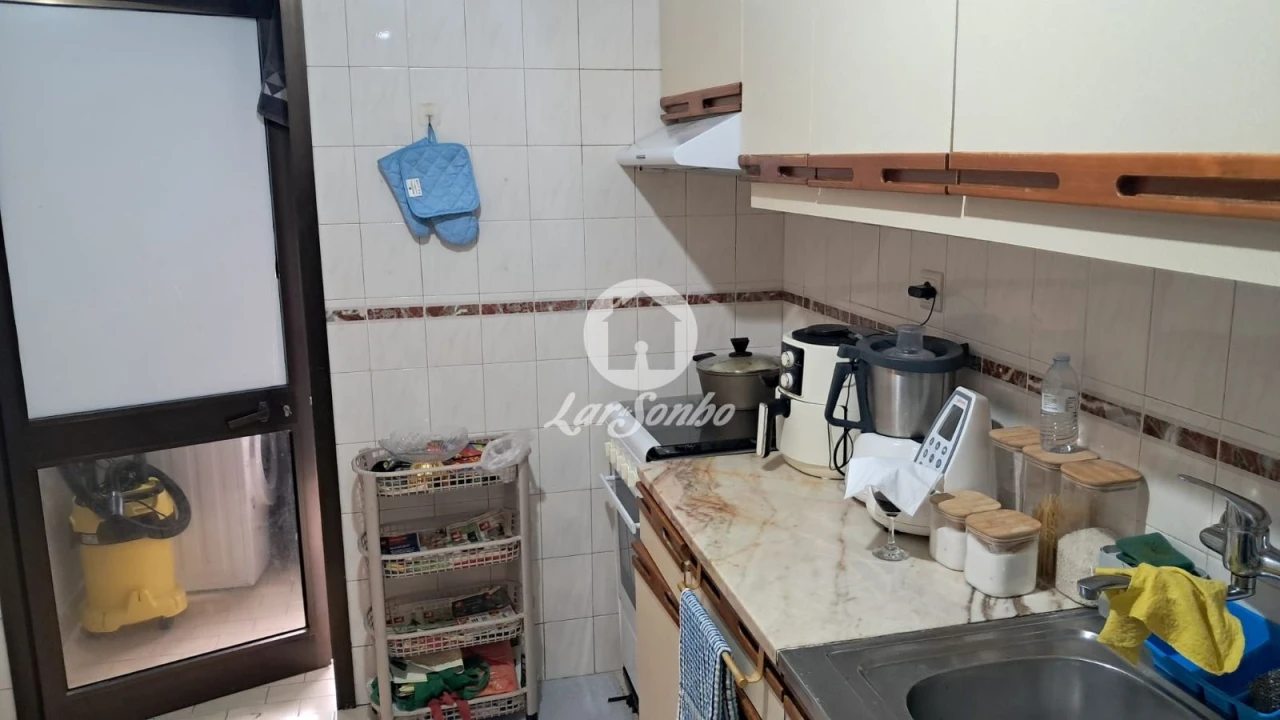 Apartamento T1 para Venda em Oliveira do Douro Foto 6