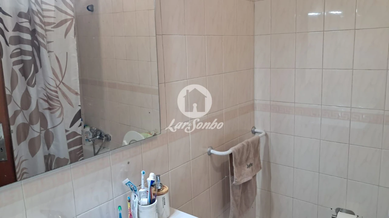 Apartamento T1 para Venda em Oliveira do Douro Foto 7