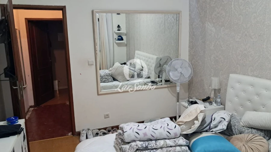 Apartamento T1 para Venda em Oliveira do Douro Foto 4