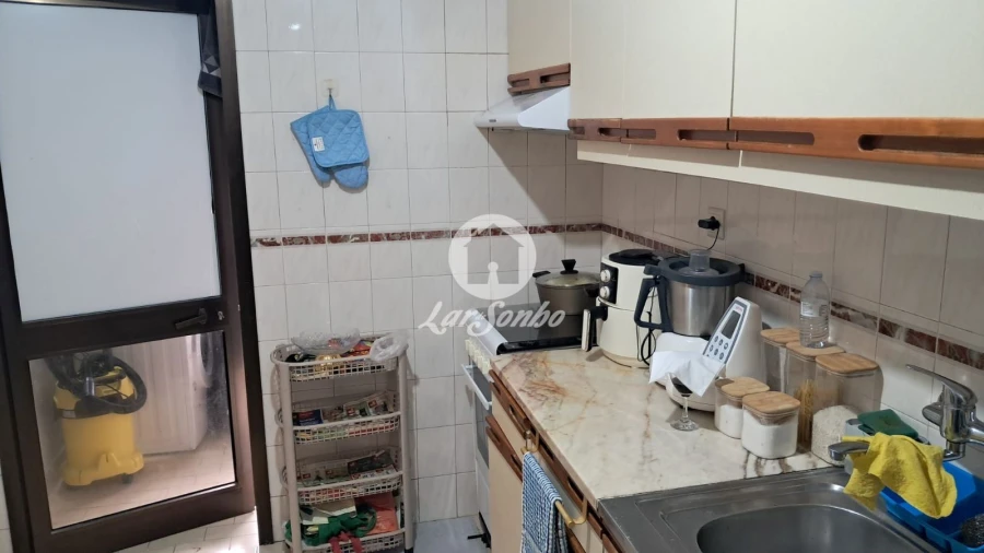 Apartamento T1 para Venda em Oliveira do Douro Foto 6