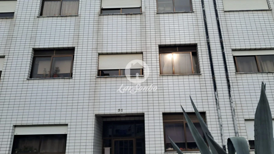 Apartamento T1 para Venda em Oliveira do Douro Foto 9