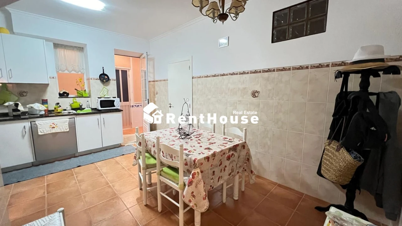 Apartamento T2 para Arrendamento em Buarcos Foto 3