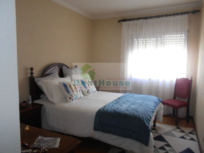 Apartamento T2 para Arrendamento em Buarcos Foto 4