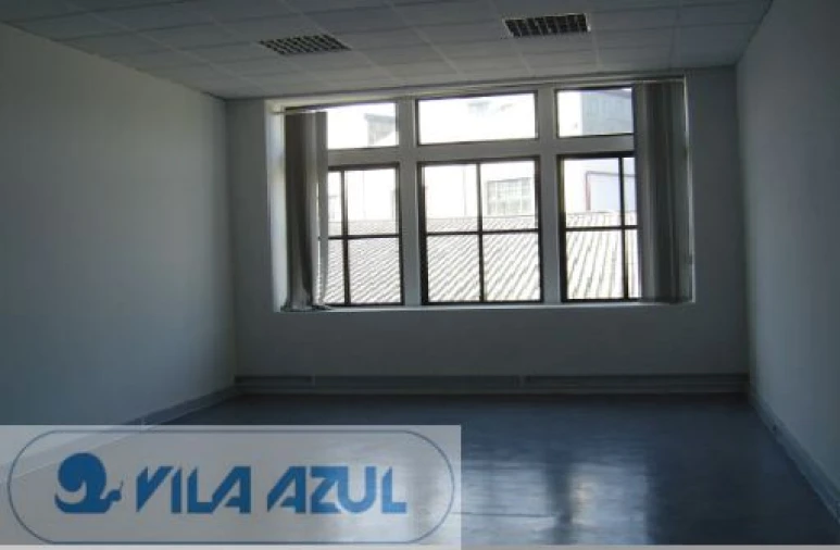 Escritório para Arrendamento em Paranhos Foto 2