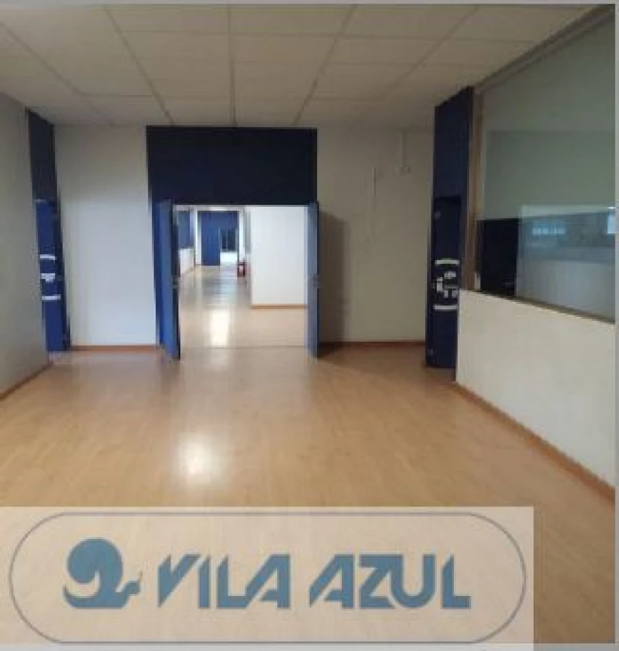 Armazém para Arrendamento em Paranhos Foto 2