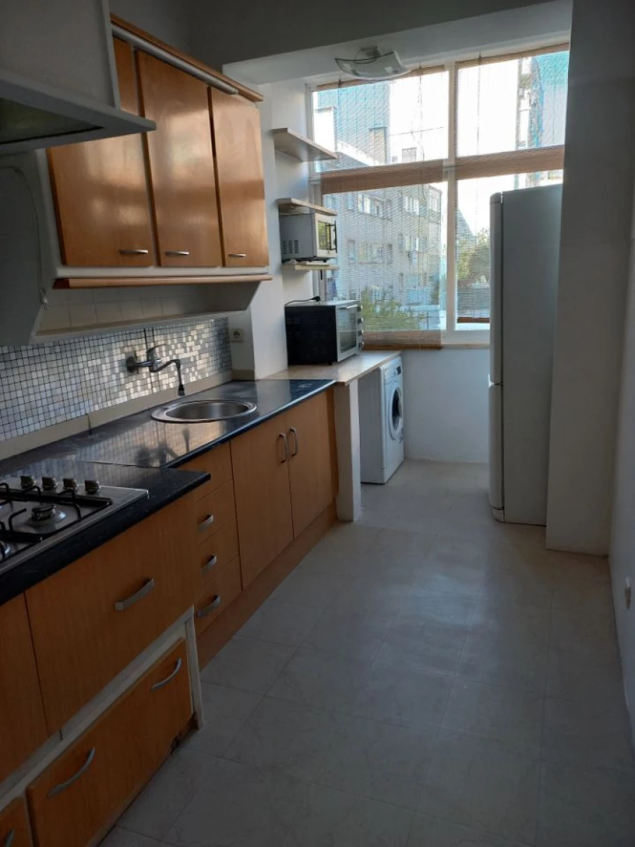 Apartamento T2 para Arrendamento em São Domingos de Benfica