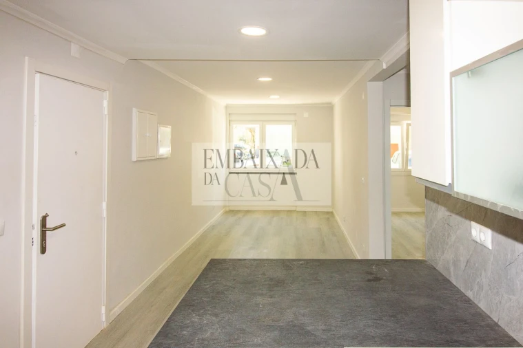 Apartamento T2 para Venda em Benfica Foto 12