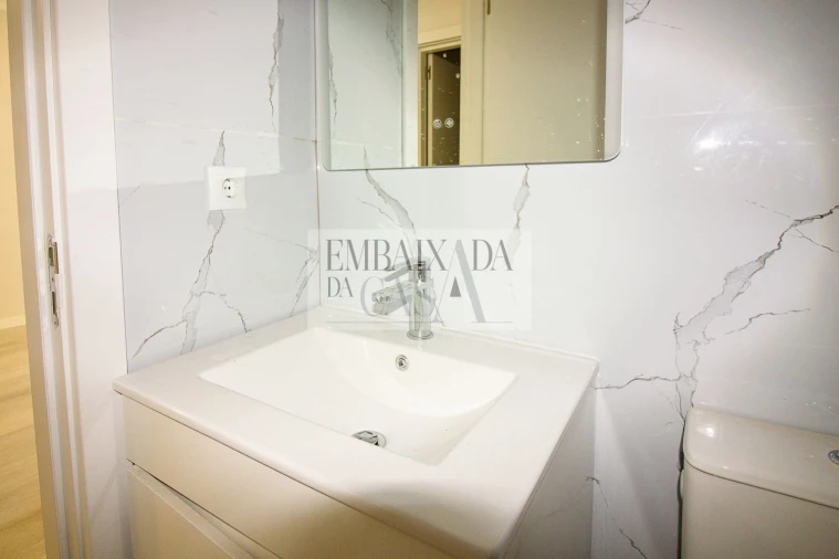 Apartamento T2 para Venda em Benfica Foto 23