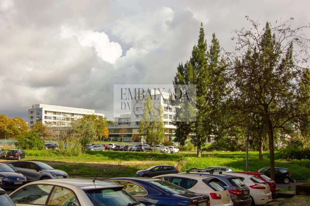 Apartamento T2 para Venda em Benfica Foto 1