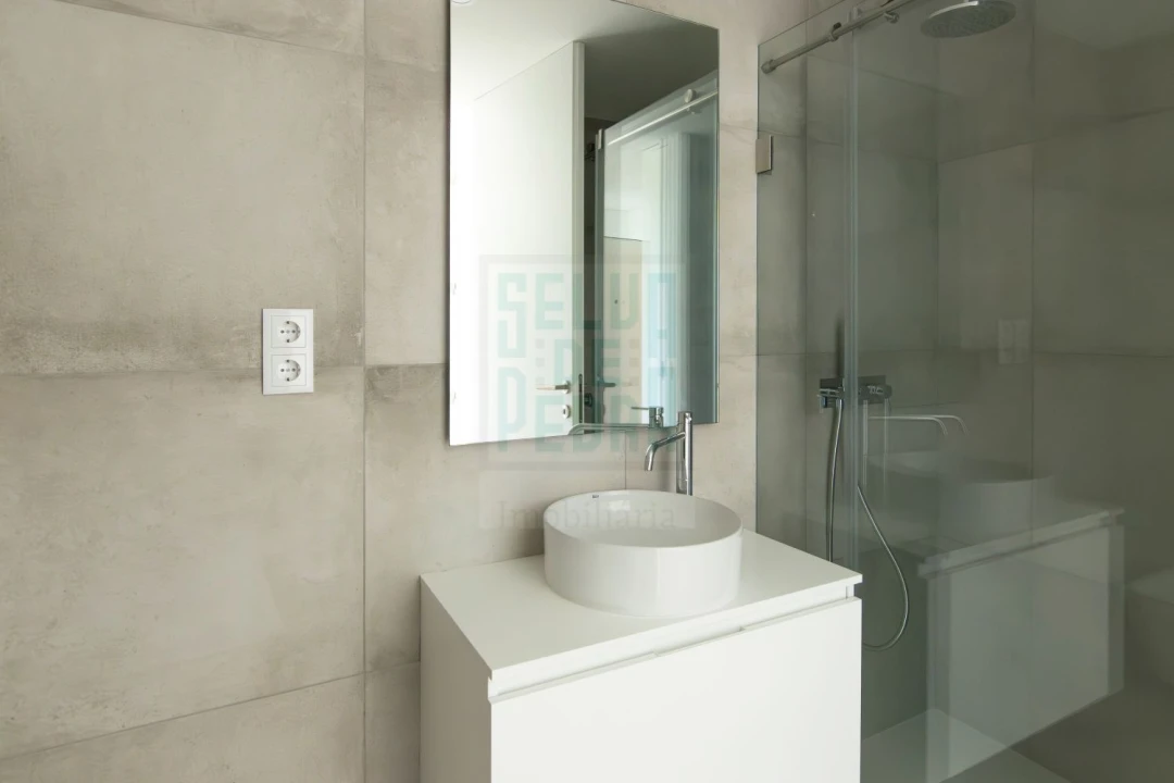 Apartamento T1 para Arrendamento em Paranhos Foto 10