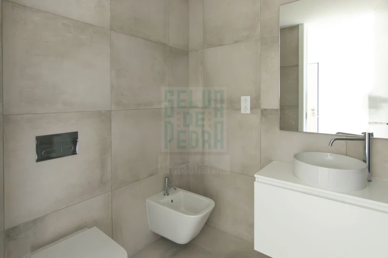 Apartamento T1 para Arrendamento em Paranhos Foto 11