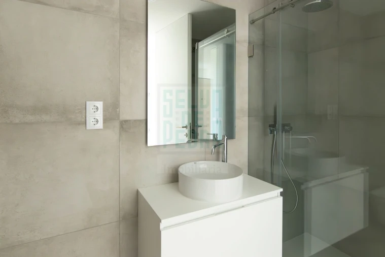 Apartamento T1 para Arrendamento em Paranhos Foto 10