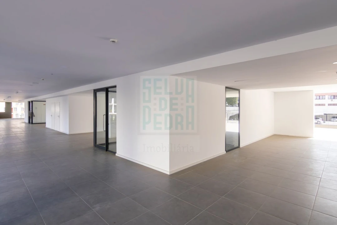 Apartamento T1 para Arrendamento em Paranhos Foto 16