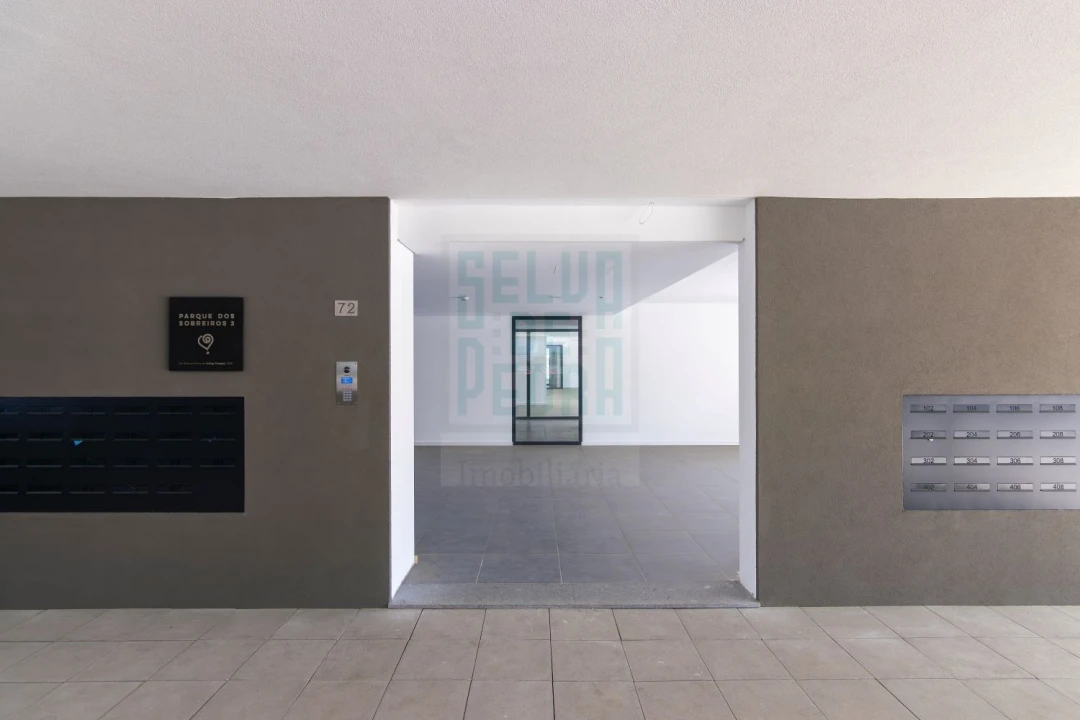 Apartamento T1 para Arrendamento em Paranhos Foto 2