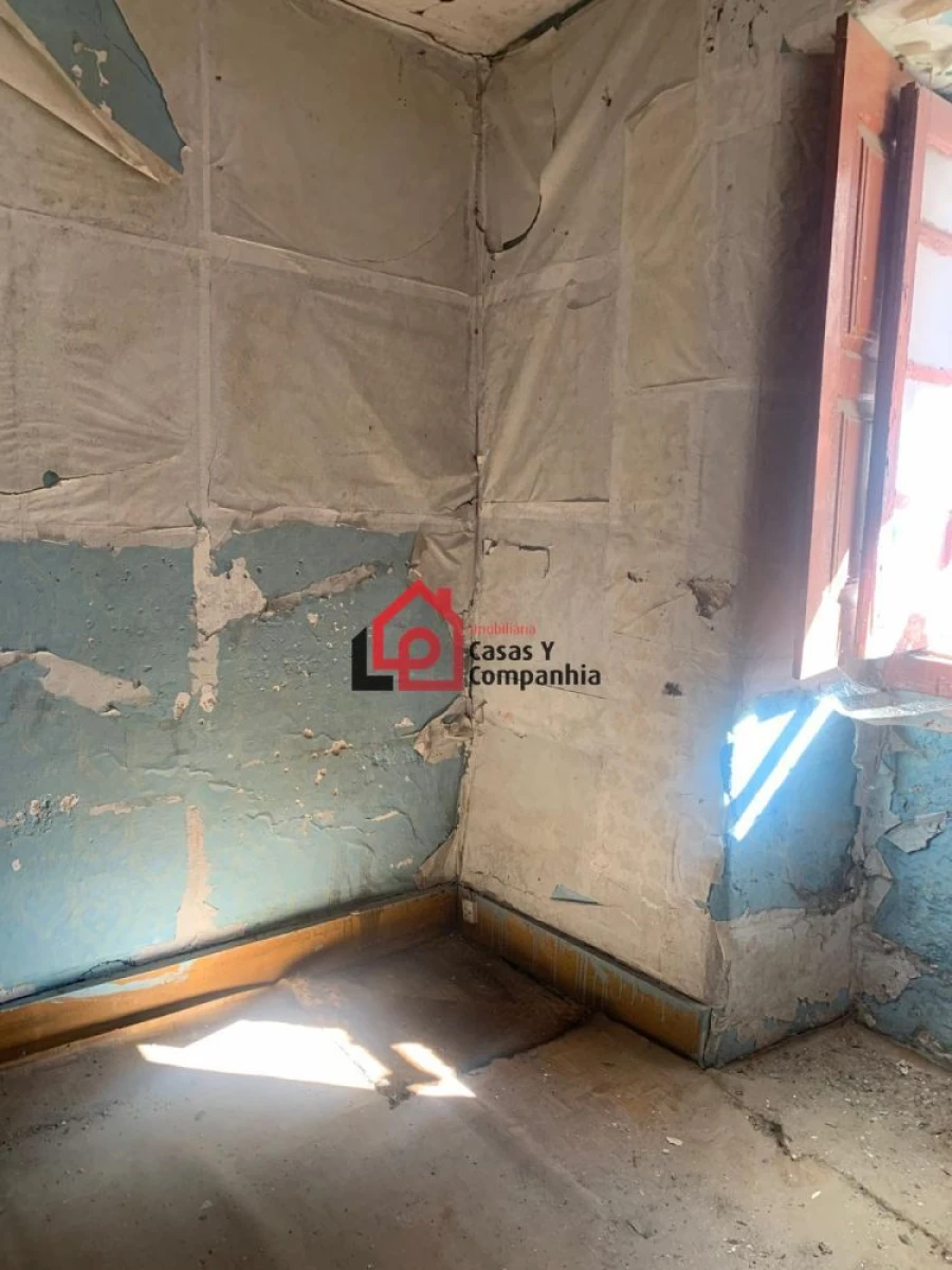 Moradia T1 para Venda em Tabuaço Foto 12