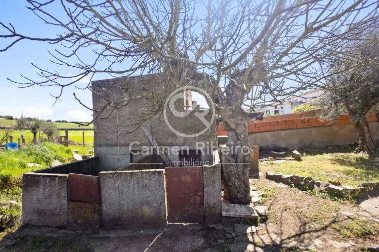 Moradia T3 para Venda em Santo Amaro Foto 13