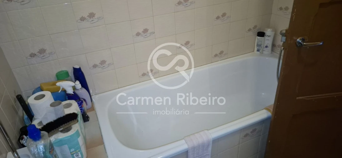 Moradia T3 para Venda em Santo Amaro Foto 19