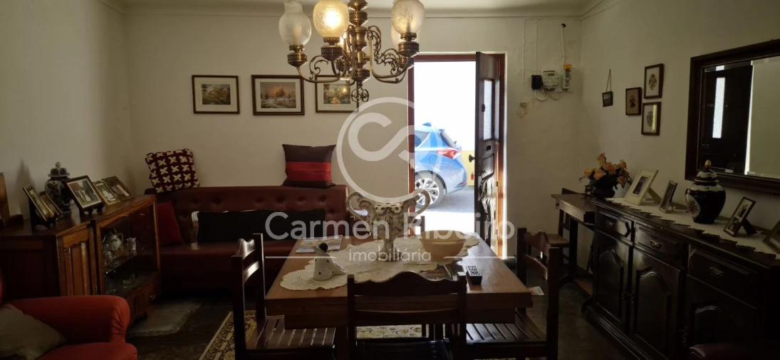 Moradia T3 para Venda em Santo Amaro Foto 3