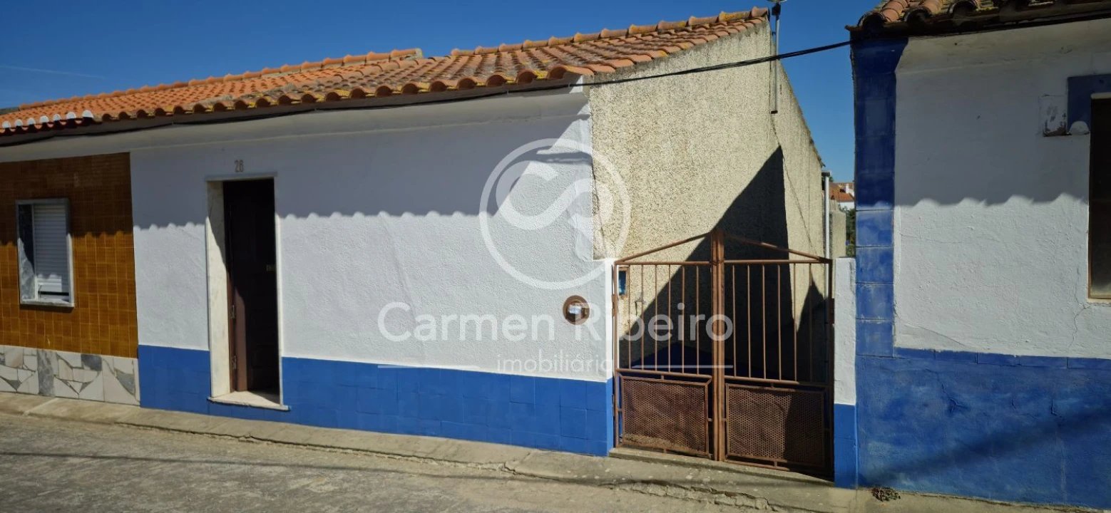 Moradia T3 para Venda em Santo Amaro Foto 1