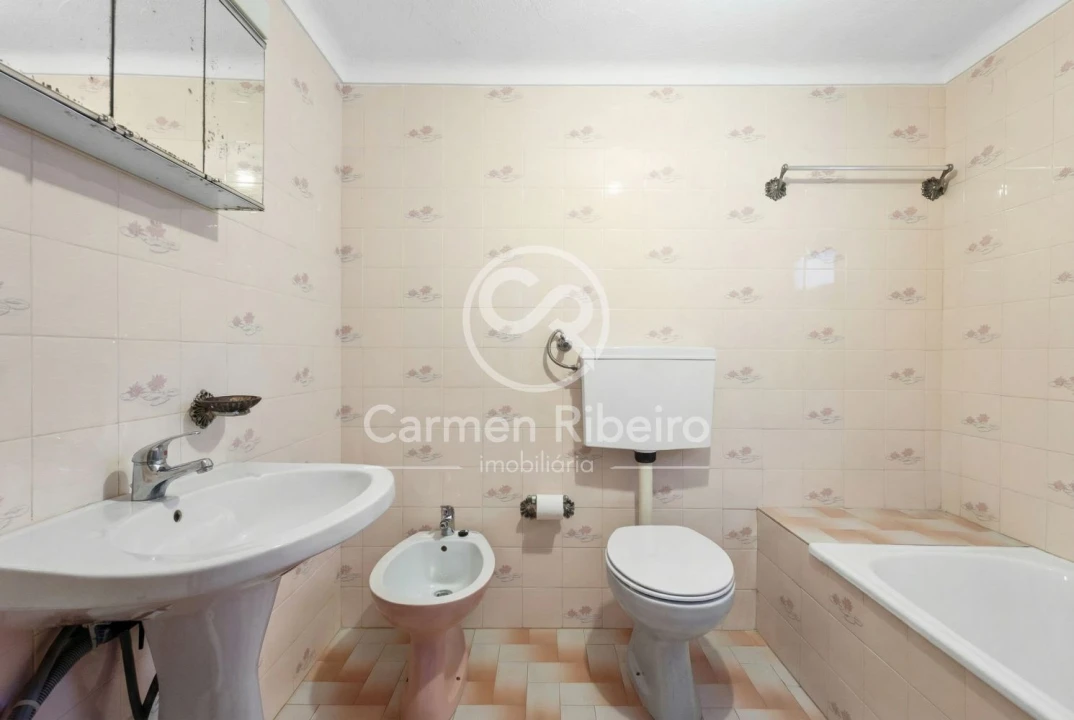Moradia T3 para Venda em Santo Amaro Foto 11